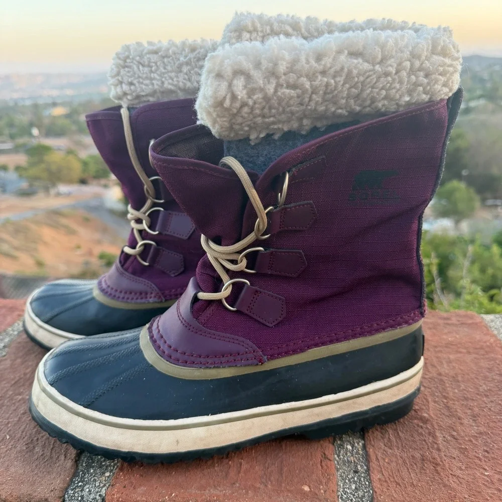EUC Sorel Winter Carnival Purple Waterproof Snow Boots NL1495-562 Womens 9.5